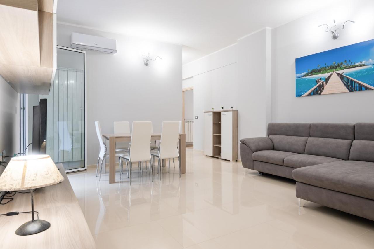 Ferienwohnung Modern Flat 250 Mt From The Sea - Albissola Marina Exterior foto