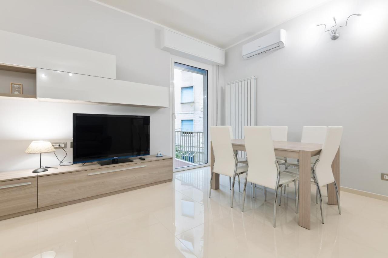 Ferienwohnung Modern Flat 250 Mt From The Sea - Albissola Marina Exterior foto